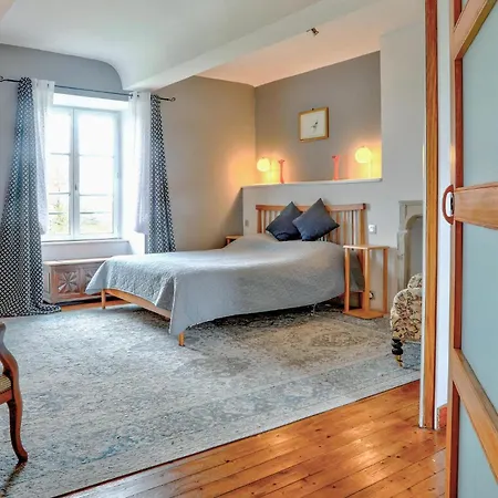 3 Bedroom Lovely In 펜션